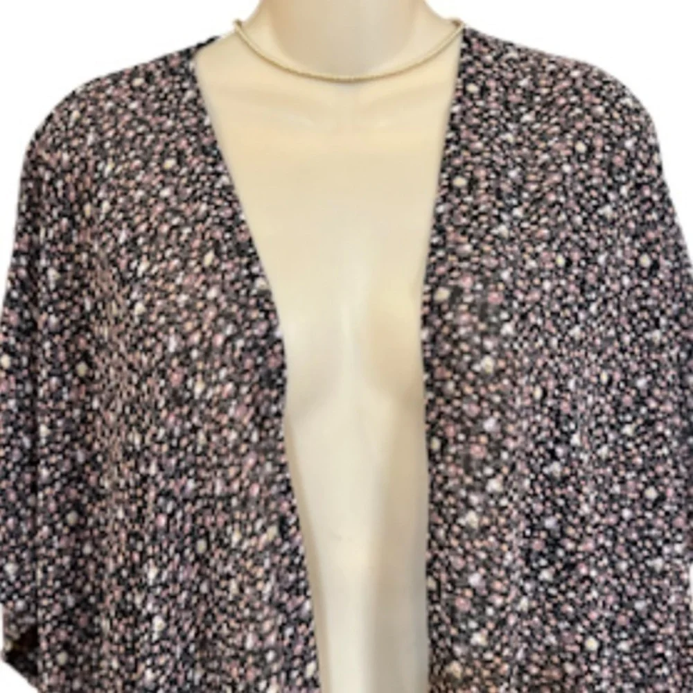 NWT L.I.B New York black floral‎ print kimono
